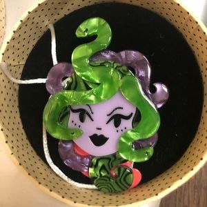 *SOLD* Erstwilder Avert thy gaze